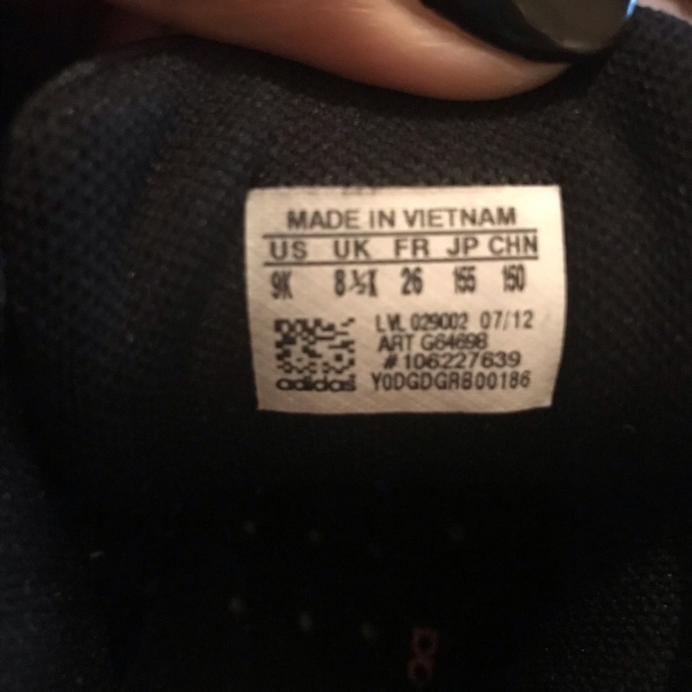 Adidas - Picture 3 of 4